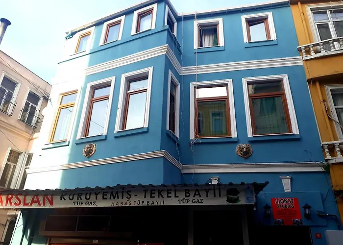 Taksim Lion 37 Studios